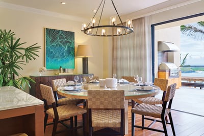 Luxury Villa Photo #3