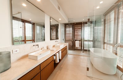 Luxury Villa Photo #30