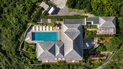 Luxury Villa Photo #4