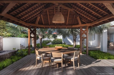 Luxury Villa Photo #11