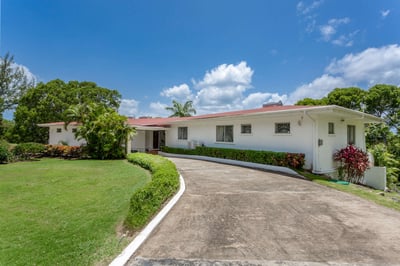 Luxury Villa Photo #31