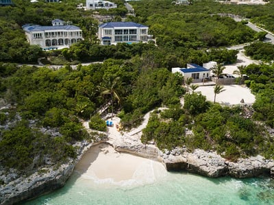 Luxury Villa Photo #28