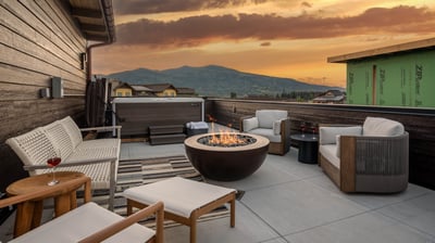 Stunning and spacious rooftop patio with views in summer
