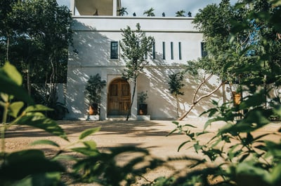 Luxury Villa Photo #30