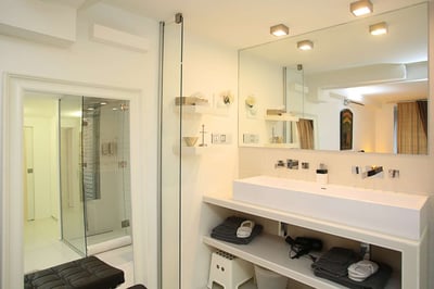 Luxury Villa Photo #18