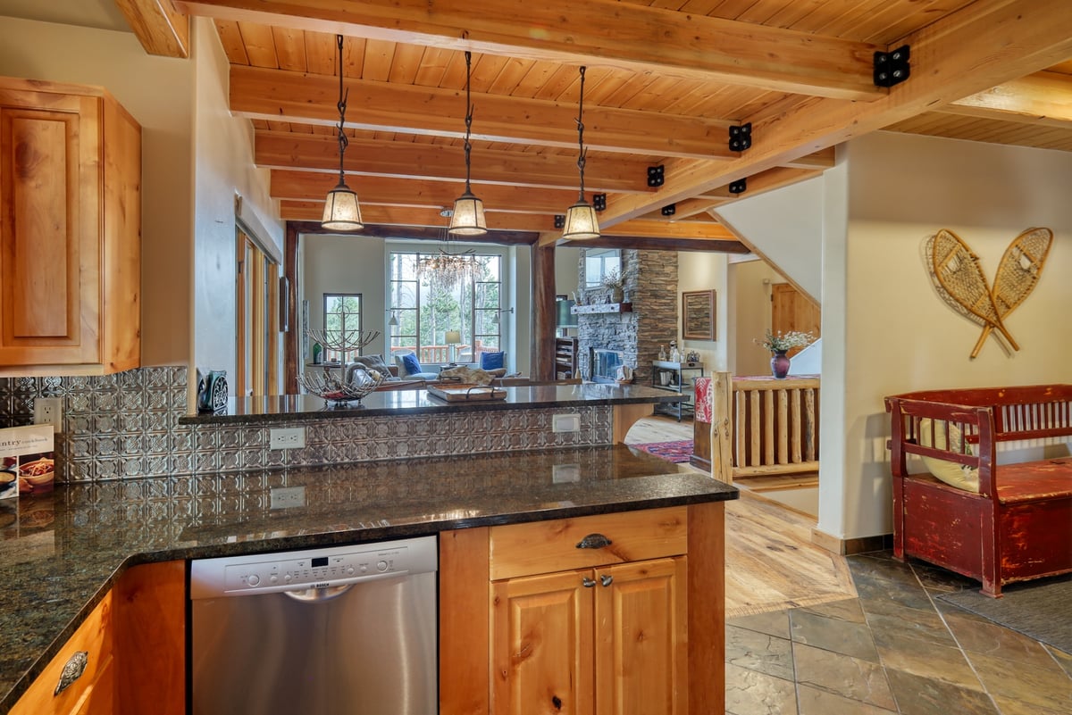 Moonlight Mountain Home | 1 Hidden Trail