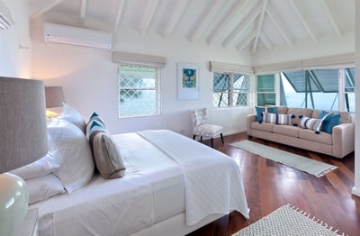 Luxury Villa Photo #12