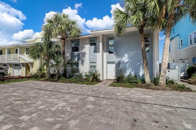 Luxury Villa Photo #2