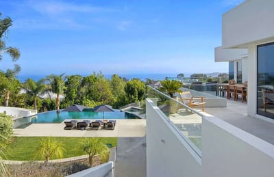 Luxury Villa Photo #2