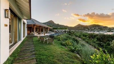 Luxury Villa Photo #13