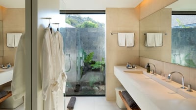 Luxury Villa Photo #38