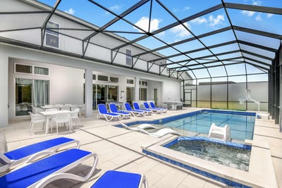 Luxury Villa Photo #4