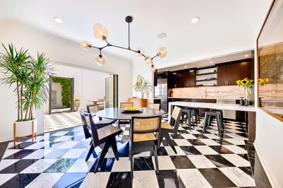 Luxury Villa Photo #17
