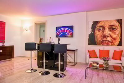 Luxury Villa Photo #23