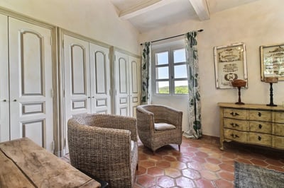 Luxury Villa Photo #27