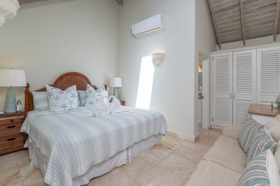 Luxury Villa Photo #41