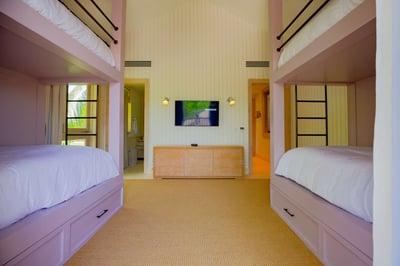 Luxury Villa Photo #39