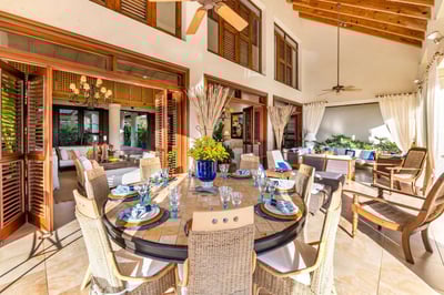 Luxury Villa Photo #15