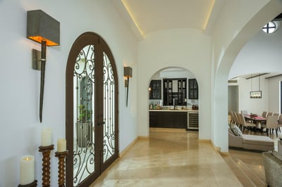Luxury Villa Photo #22