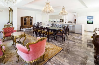 Luxury Villa Photo #25