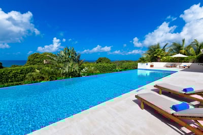 Luxury Villa Photo #5