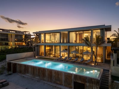 Luxury Villa Photo #7