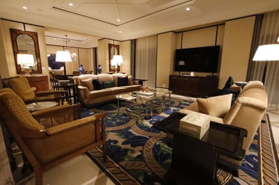 Luxury Villa Photo #3