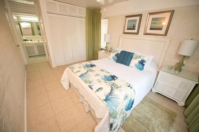 Luxury Villa Photo #14