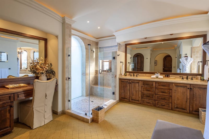Casa Lomboy