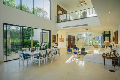 Luxury Villa Photo #33