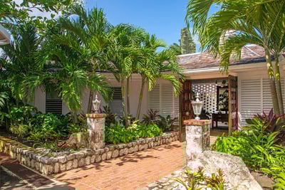 Luxury Villa Photo #7