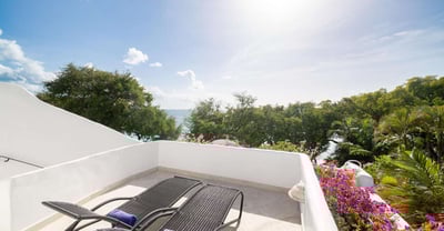 Luxury Villa Photo #11