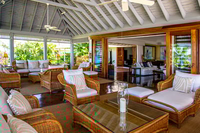 Luxury Villa Photo #11