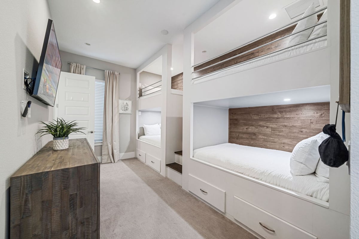 Reunion Tropical Retreat