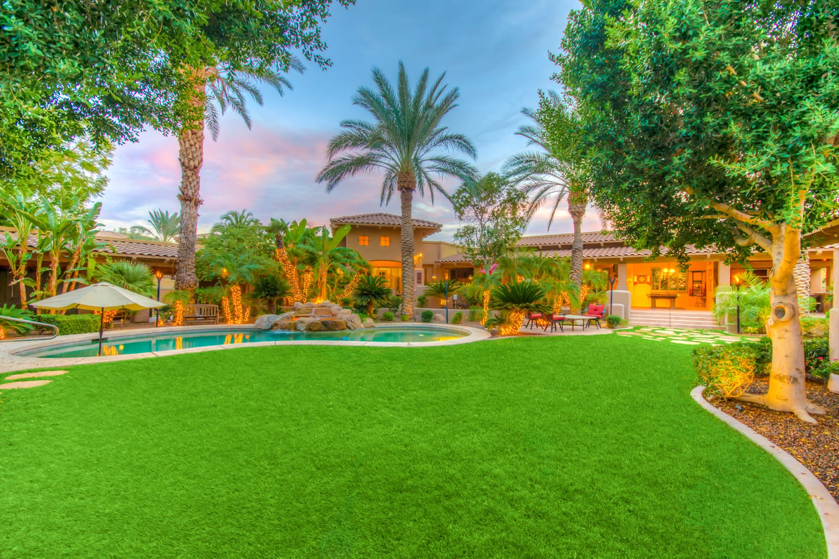 The interior courtyard is perfect for large families or groups to relax and enjoy Arizona