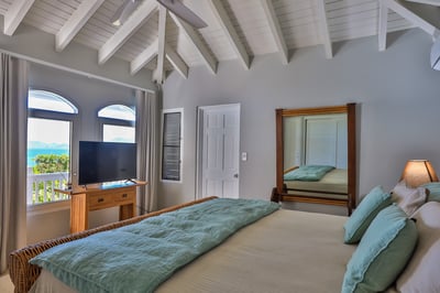 Luxury Villa Photo #33