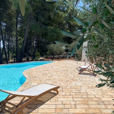 Luxury Villa Photo #6