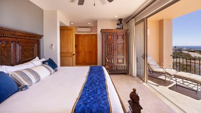 Luxury Villa Photo #57