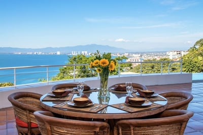 Luxury Villa Photo #10