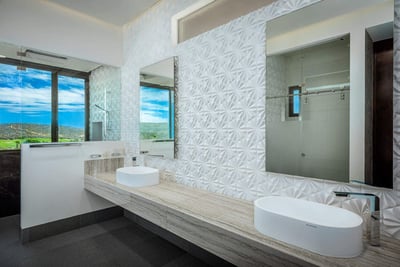 Luxury Villa Photo #30