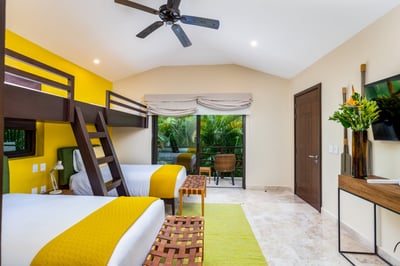 Luxury Villa Photo #45