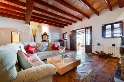 Luxury Villa Photo #25