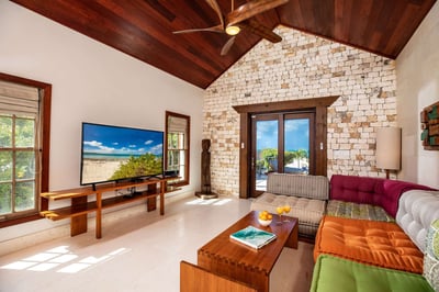 Luxury Villa Photo #10
