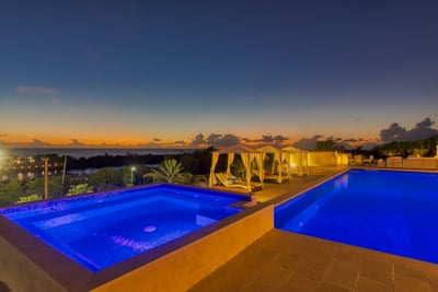 Luxury Villa Photo #33