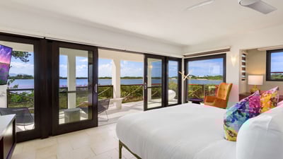 Luxury Villa Photo #25