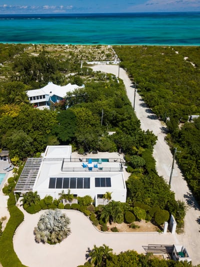 Luxury Villa Photo #5