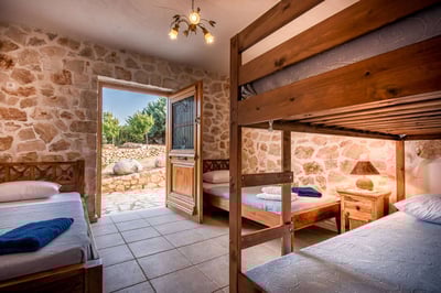 Luxury Villa Photo #15