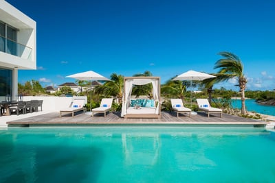 Luxury Villa Photo #4