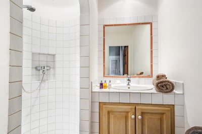 Luxury Villa Photo #43