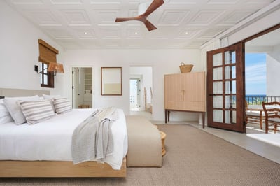 Luxury Villa Photo #16